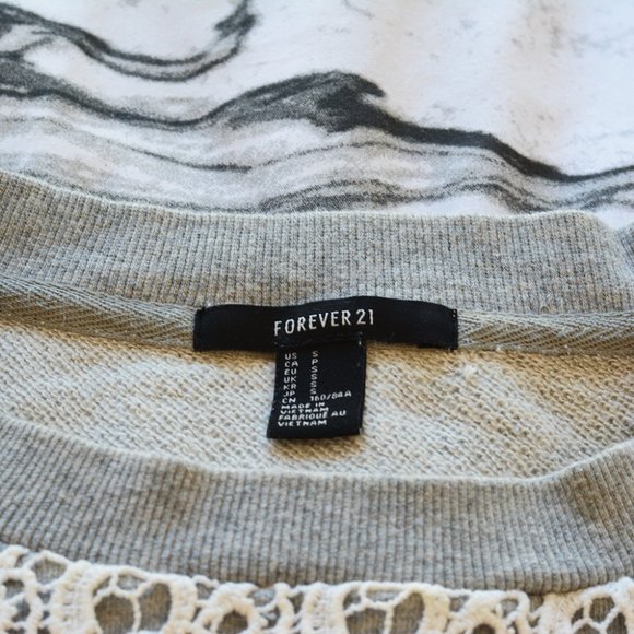 Forever 21‎ Grey Sweatshirt - Picture 3 of 7